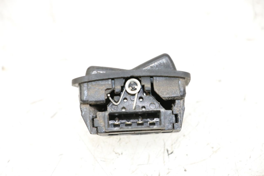 photo de INTERRUPTOR DE LUZ ALTA SYM X-PRO 4T 50 (2014 - 2021) - Zoom estado de uso