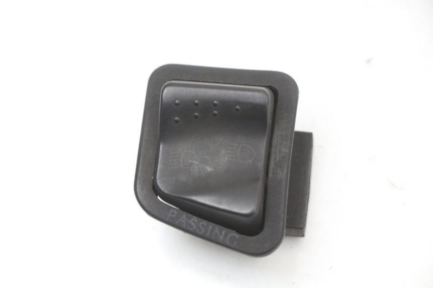 photo de INTERRUPTOR DE LUZ ALTA PIAGGIO X9 125 (2000 - 2003) - Vista principal