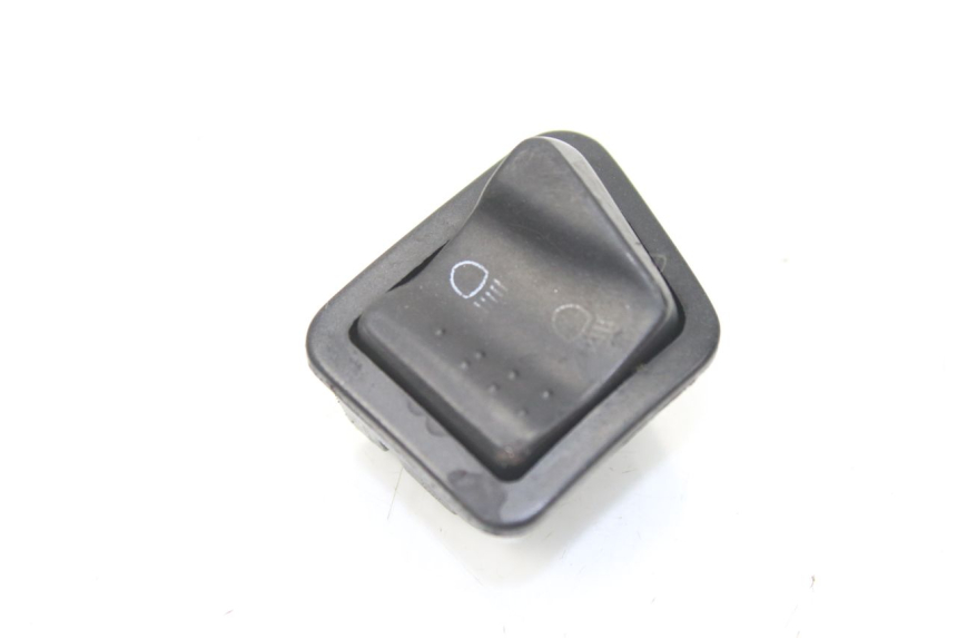 photo de INTERRUPTOR DE LUZ ALTA PIAGGIO ZIP 2T 50 (2009 - 2019) - Vista principal