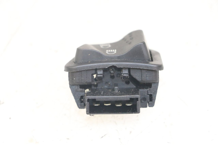photo de INTERRUPTOR DE LUZ ALTA PIAGGIO ZIP 2T 50 (2009 - 2019) - Zoom estado de uso