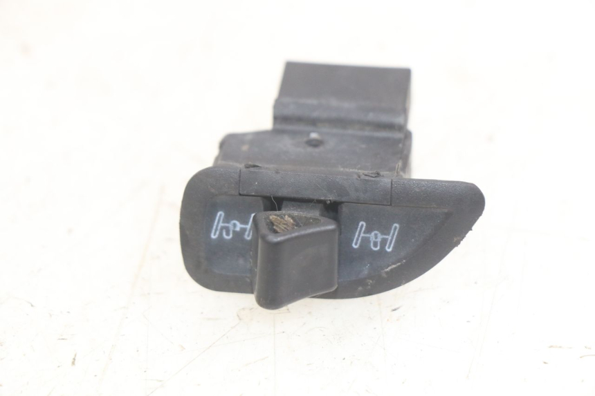 photo de INTERRUPTOR DE BLOQUEO DE RODILLO PIAGGIO MP3 LT 400 (2007 - 2012) - Vista principal