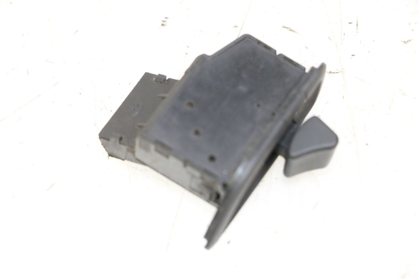 photo de CONMUTADOR ROLL LOCK PIAGGIO MP3 500 (2014 - 2017) - Detalle de la pieza