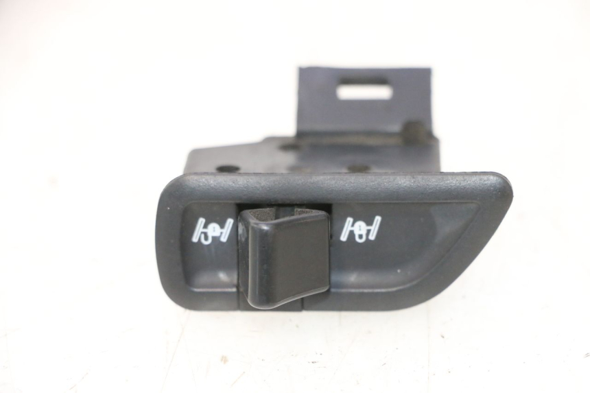 photo de CONMUTADOR ROLL LOCK PIAGGIO MP3 500 (2016 - 2018) - Vista principal