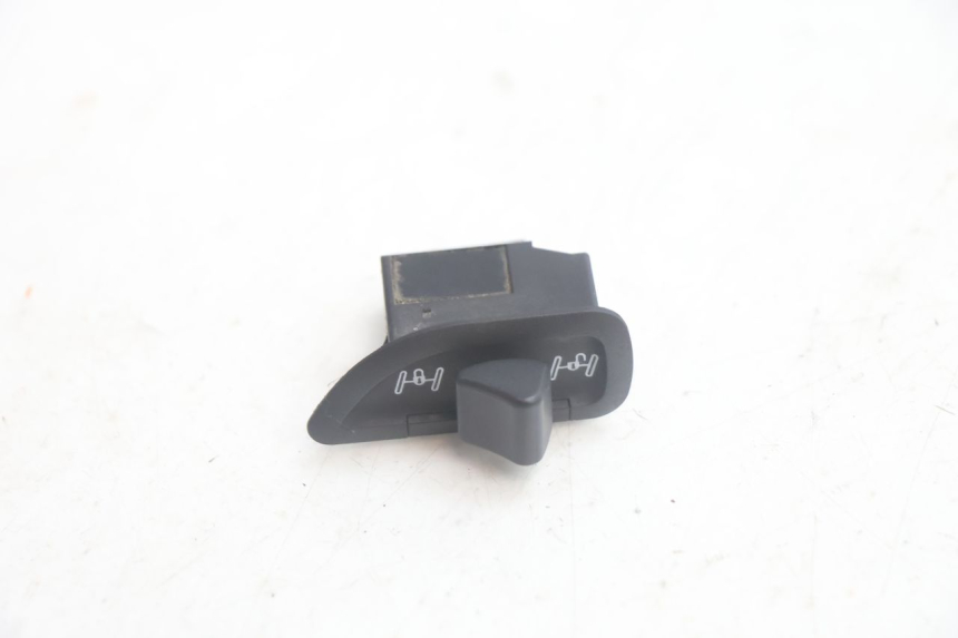 photo de CONMUTADOR ROLL LOCK PIAGGIO MP3 125 (2006 - 2014) - Detalle de la pieza