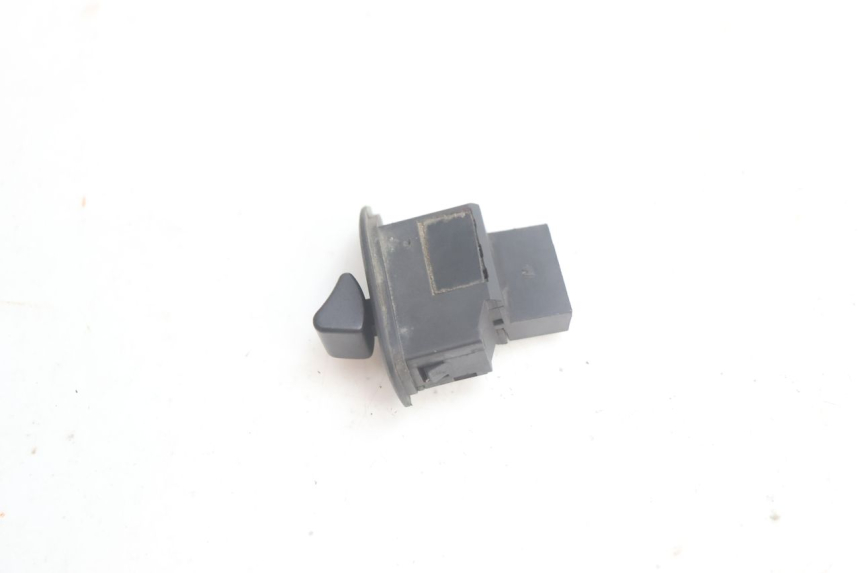 photo de CONMUTADOR ROLL LOCK PIAGGIO MP3 125 (2006 - 2014) - Zoom estado de uso