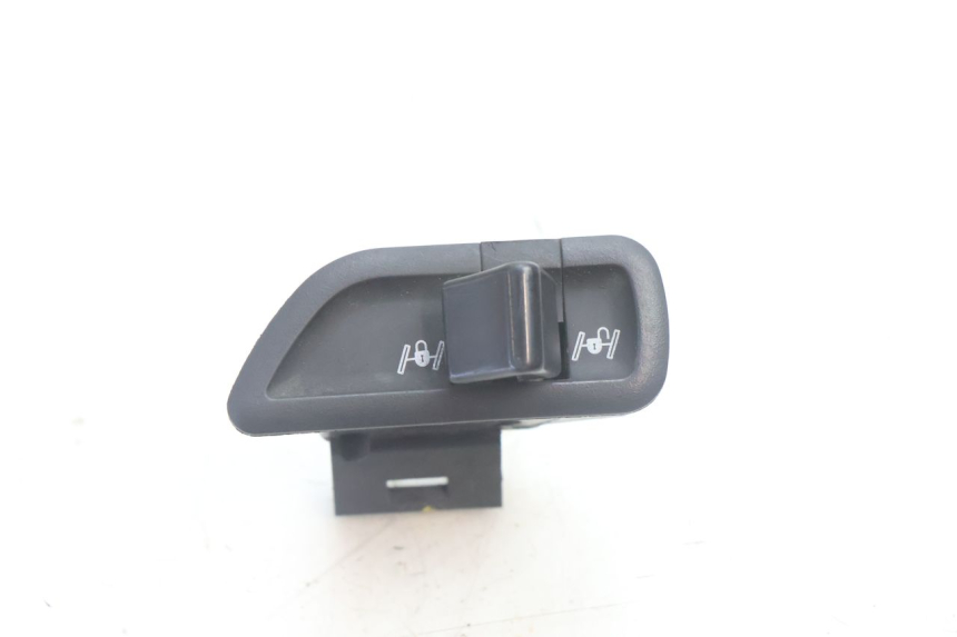 photo de CONMUTADOR ROLL LOCK PIAGGIO MP3 500 (2016 - 2018) - Vista principal