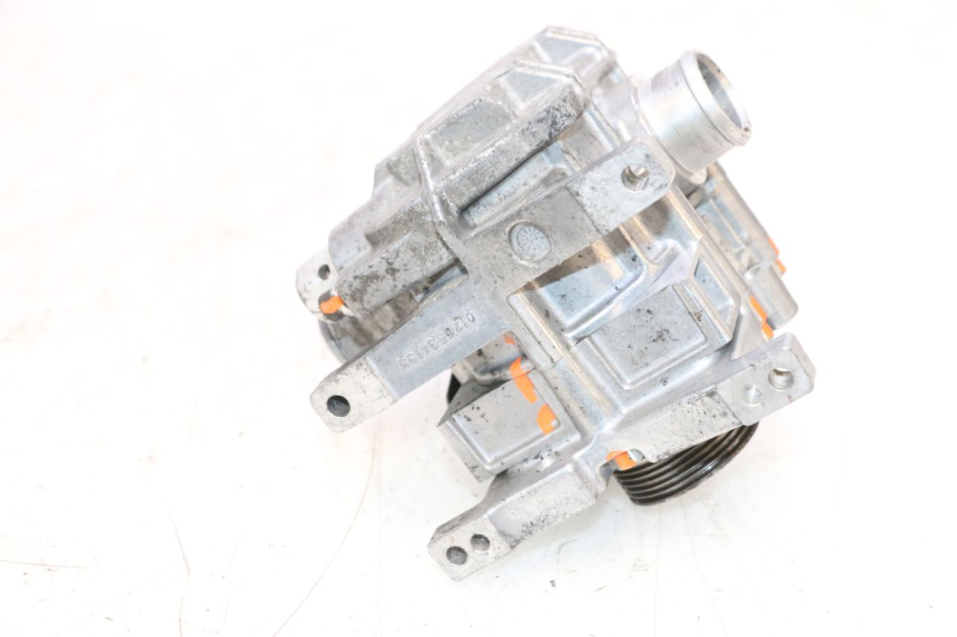 photo de COMPRESSOR PEUGEOT SATELIS COMPRESSOR K15 125 (2006 - 2009) - Primer plano técnico