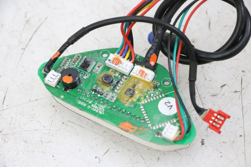 photo de CUENTA KILóMETROS URBANGLIDE 100XS 1 - Otra perspectiva