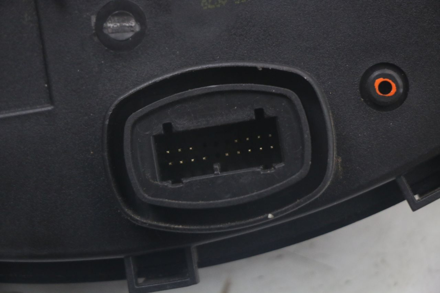 photo de CUENTA KILÓMETROS QUADRO 3D S 350 (2013 - 2018) - Recambio usado revisado