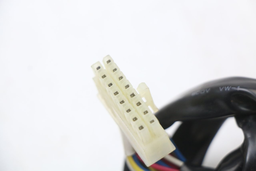 photo de Cuentakilómetros E-MAX 80L 1 (2011 - 2014) - Detalles de los puntos de fijación