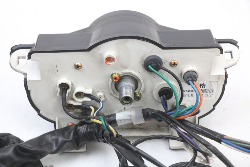 photo de CUENTA KILÓMETROS KYMCO AGILITY 4T 50 (2018 - 2022) - Estado de la superficie y material