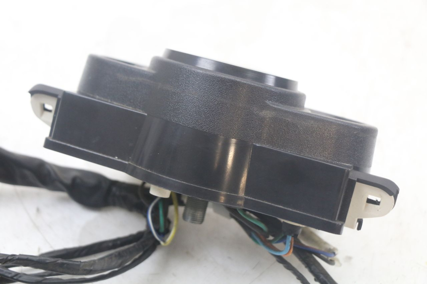 photo de CUENTA KILÓMETROS KYMCO AGILITY 4T 50 (2018 - 2022) - Detalles de los puntos de fijación