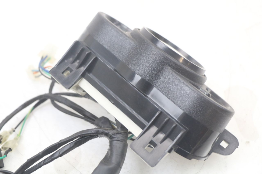 photo de CUENTA KILÓMETROS KYMCO AGILITY 4T 50 (2018 - 2022) - Estado de la superficie y material