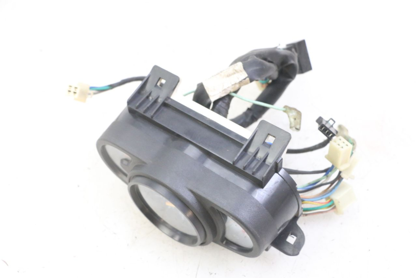 photo de CUENTA KILÓMETROS KYMCO AGILITY 4T 50 (2005 - 2018) - Primer plano técnico