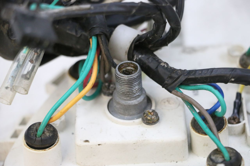 photo de VELOCIMETRO KYMCO AGILITY CITY 4T 50 (2008 - 2016) - Zoom estado de uso