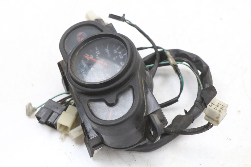 photo de CUENTA KILÓMETROS KYMCO AGILITY FR 2T 50 (2012 - 2017) - Detalles de los puntos de fijación