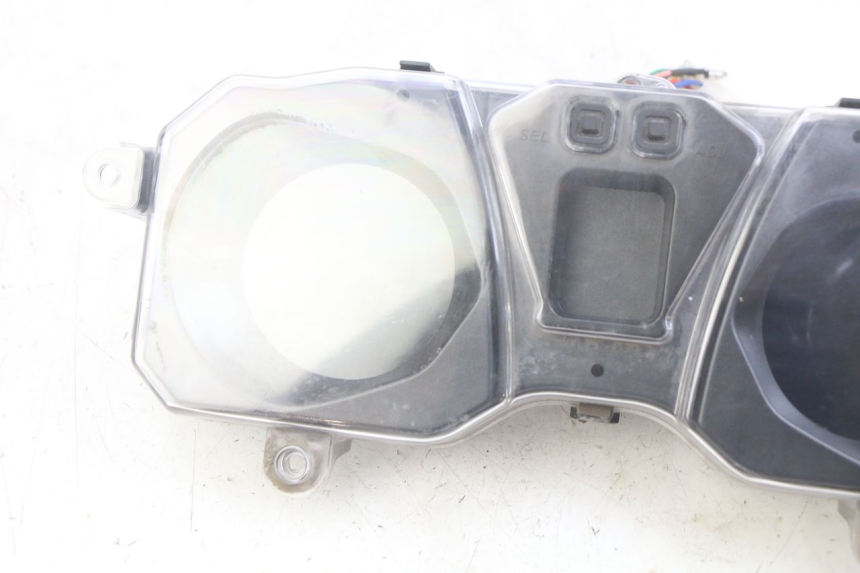 photo de CUENTA KILÓMETROS NECO ALEXONE 125 (2017 - 2024) - Zoom sobre los componentes