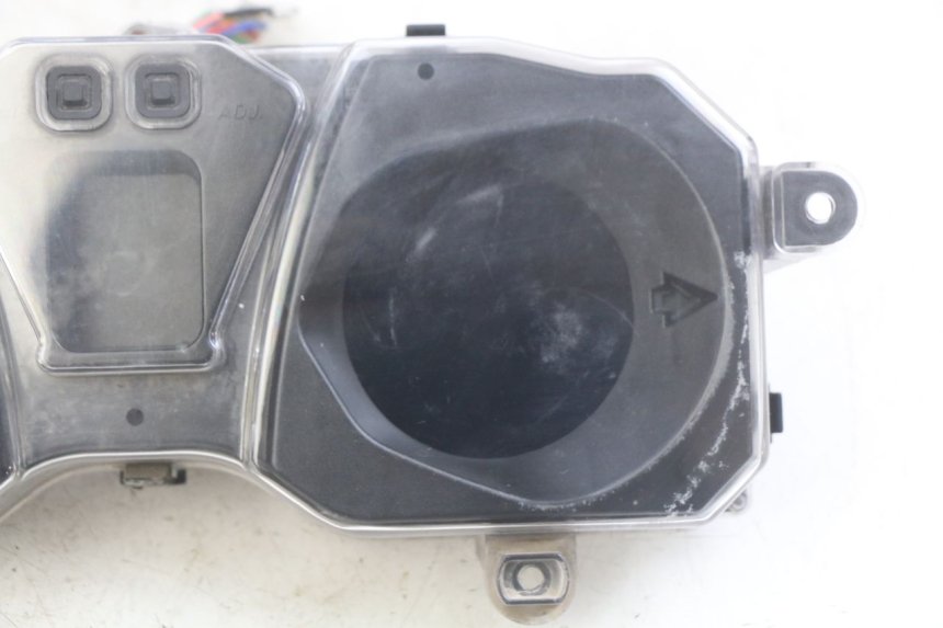 photo de CUENTA KILÓMETROS NECO ALEXONE 125 (2017 - 2024) - Primer plano de alta resolución