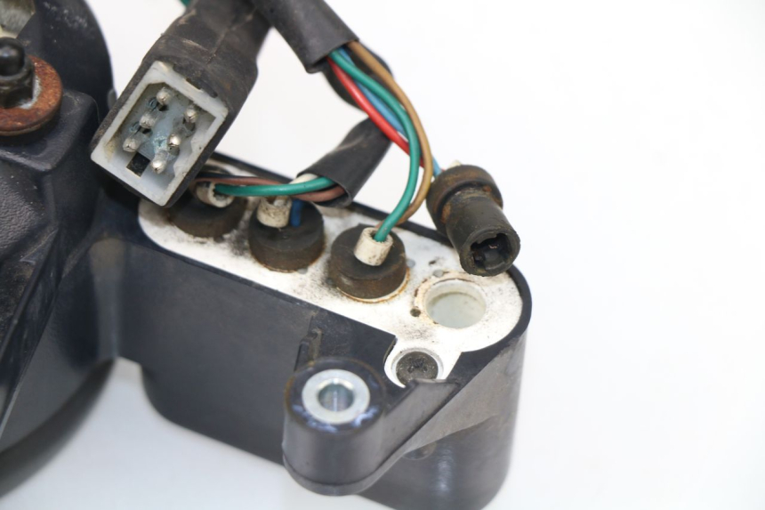 photo de VELOCIMETRO APRILIA TUONO 125 (2003 - 2005) - Primer plano técnico