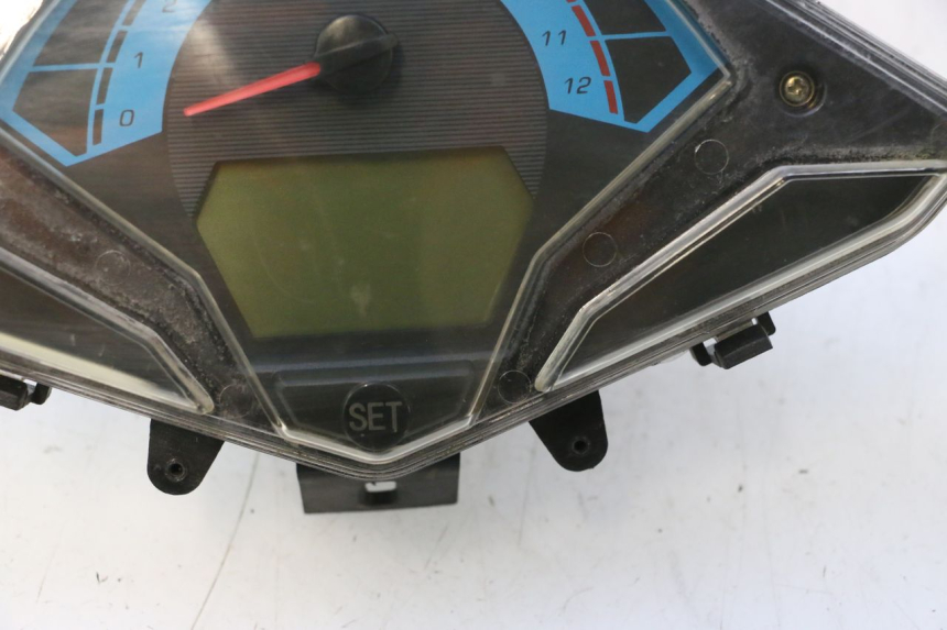 photo de VELOCIMETRO MASH BIBOP 2.0 50 (2021 - 2026) - Zoom sobre los componentes