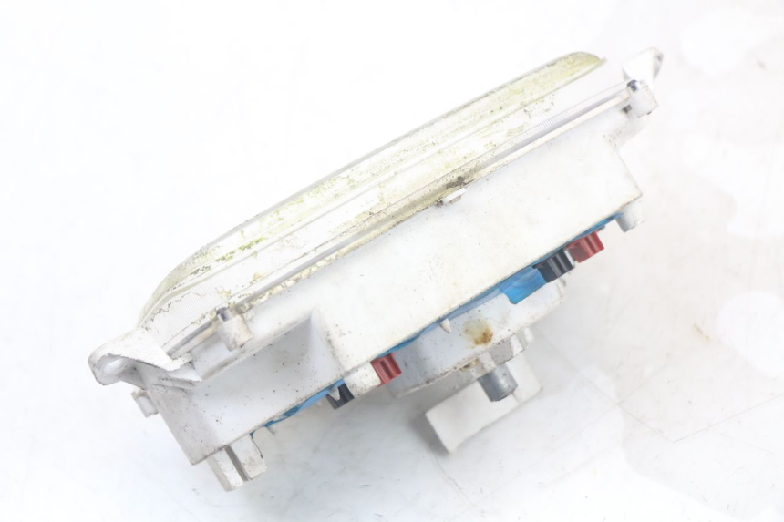 photo de CUENTA KILÓMETROS MBK BOOSTER SPIRIT 50 (2004 - 2017) - Estado de la superficie y material