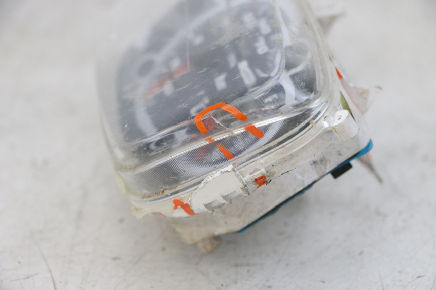 photo de CUENTA KILÓMETROS MBK BOOSTER SPIRIT 50 (2004 - 2017) - Primer plano de alta resolución