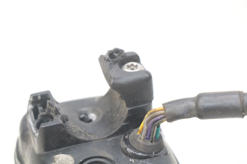 photo de VELOCIMETRO MBK BOOSTER SPIRIT NAKED 50 (2004 - 2017) - Estado de la superficie y material