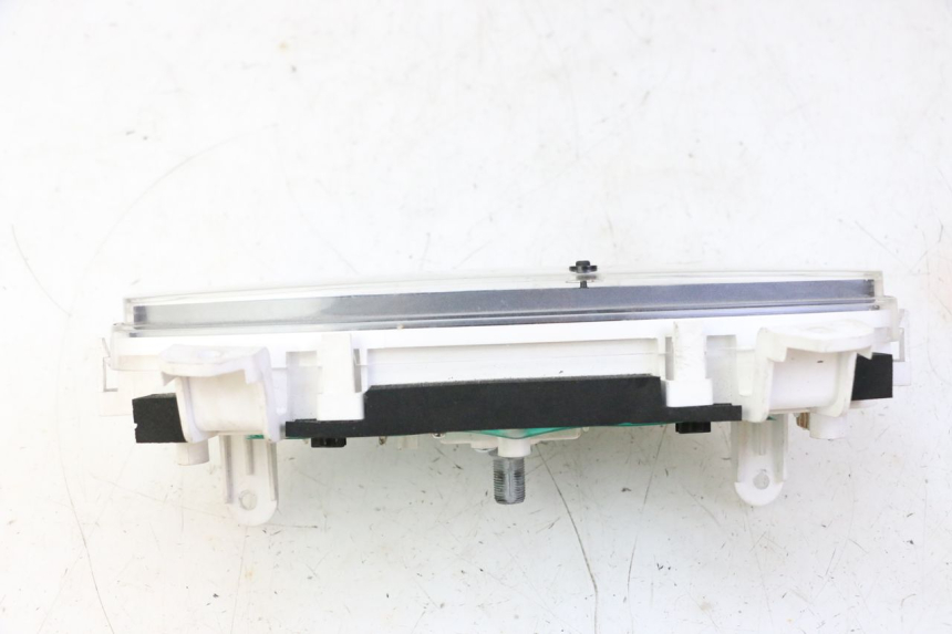 photo de CUENTA KILÓMETROS SUZUKI BURGMAN 125 (2007 - 2014) - Inspección visual detallada