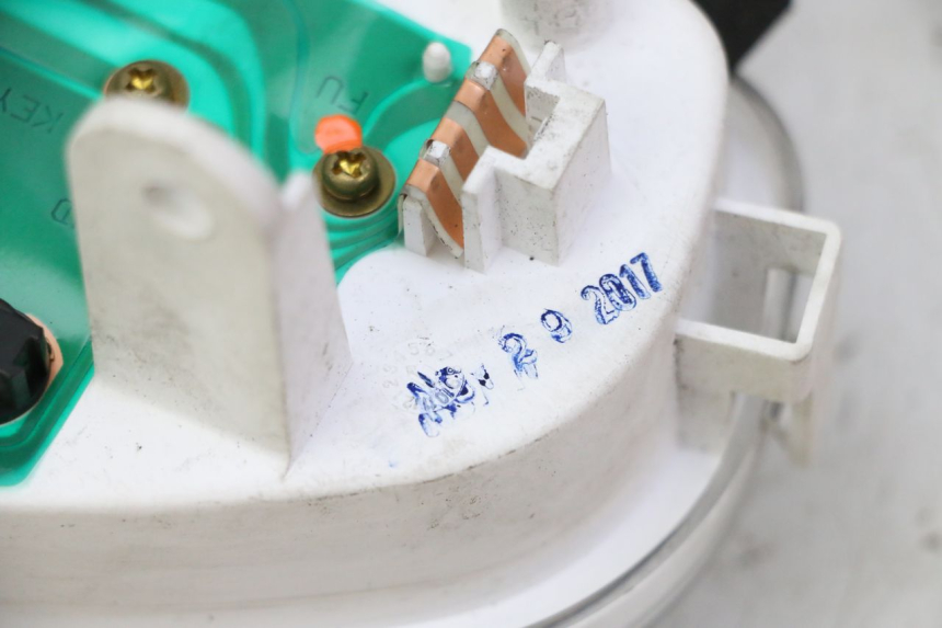 photo de CUENTA KILÓMETROS SUZUKI BURGMAN 125 (2007 - 2014) - Vista general del producto