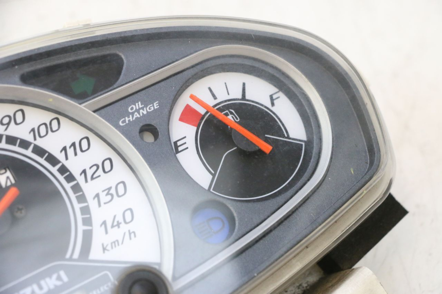 photo de CUENTA KILÓMETROS SUZUKI BURGMAN 125 (2007 - 2014) - Ángulo de visión alternativo