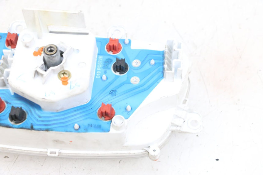 photo de VELOCIMETRO YAMAHA BW'S EASY 50 (2013 - 2016) - Detalles de los puntos de fijación