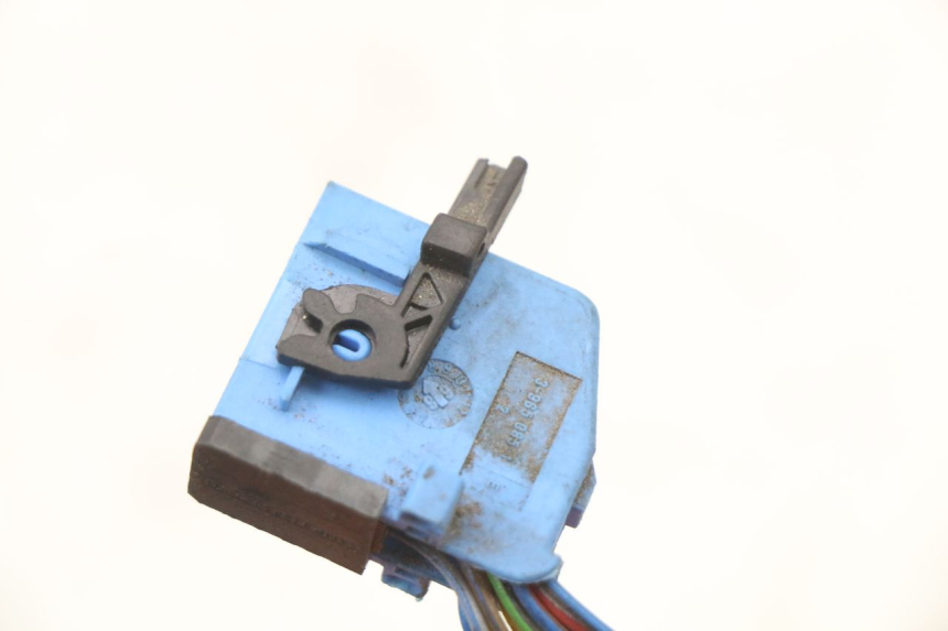 photo de CUENTA KILÓMETROS BMW C1 125 (2000 - 2003) - Zoom sobre los componentes