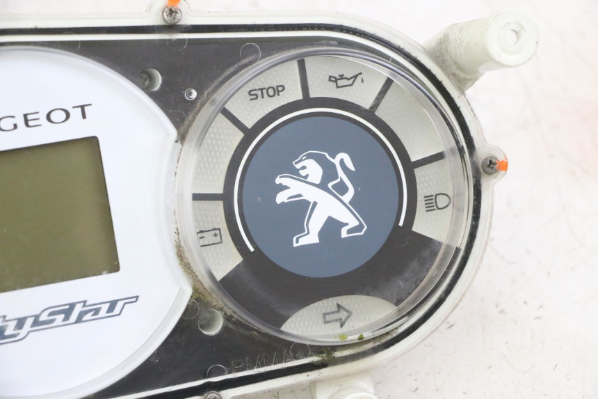 photo de CUENTA KILÓMETROS PEUGEOT CITYSTAR 50 (2013 - 2017) - Características distintivas