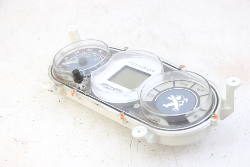 photo de CUENTA KILÓMETROS PEUGEOT CITYSTAR 50 (2013 - 2017) - Otra perspectiva