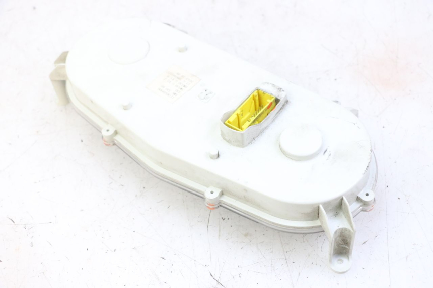 photo de CUENTA KILÓMETROS PEUGEOT CITYSTAR 50 (2013 - 2017) - Estado de la superficie y material