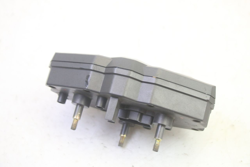 photo de CUENTA KILÓMETROS SYM CROX 4T 50 (2016 - 2023) - Detalles de los puntos de fijación