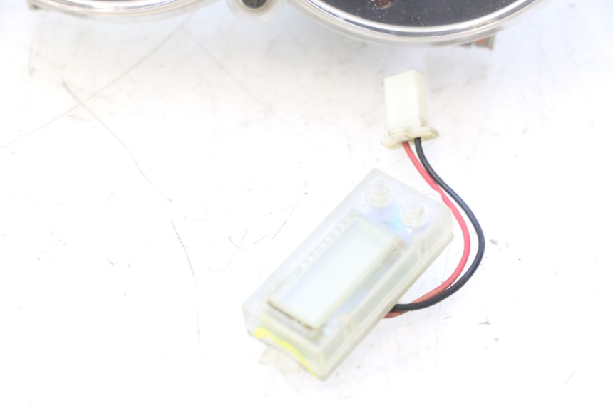 photo de VELOCIMETRO CF MOTO E-CHARM 125 (2005 - 2008) - Foto de producto adicional