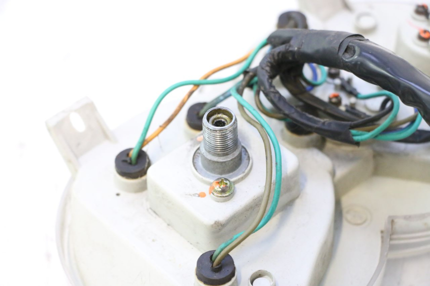 photo de VELOCIMETRO CF MOTO E-CHARM 125 (2005 - 2008) - Primer plano técnico
