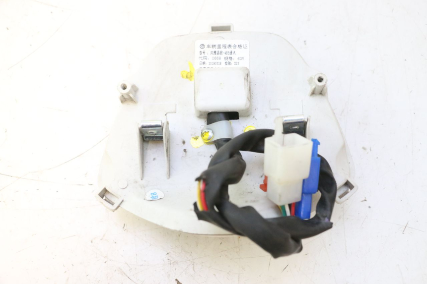 photo de VELOCIMETRO WAYSCRAL E-START 1 (2018 - 2022) - Detalles de los puntos de fijación
