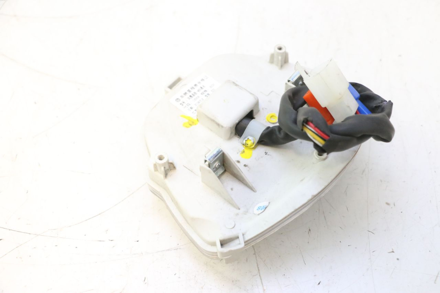 photo de VELOCIMETRO WAYSCRAL E-START 1 (2018 - 2022) - Estado de la superficie y material