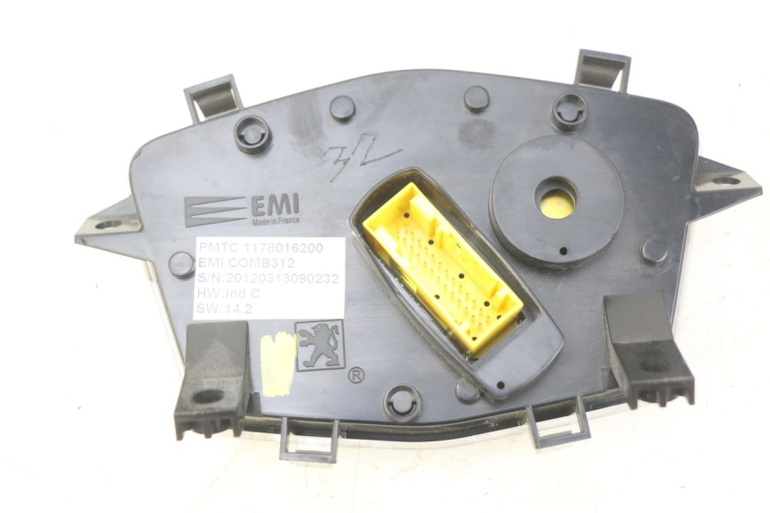 photo de VELOCIMETRO PEUGEOT E-VIVACITY 1 (2012 - 2018) - Otra perspectiva