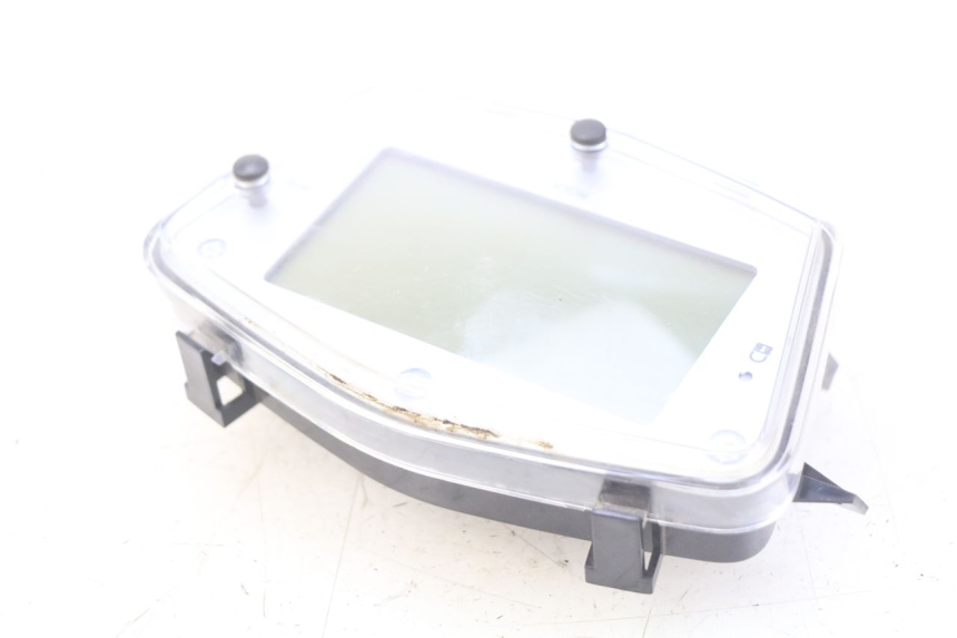 photo de VELOCIMETRO PEUGEOT E-VIVACITY 1 (2012 - 2018) - Detalles de los puntos de fijación