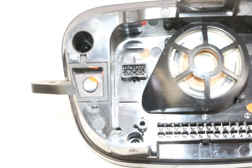 photo de VELOCIMETRO SEGWAY NINEBOT E125S 1 (2022 - 2026) - Detalles de los puntos de fijación