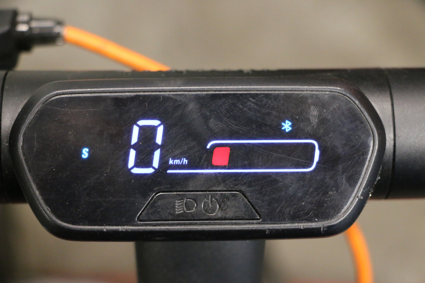 photo de CUENTA KILóMETROS SEGWAY NINEBOT E2 1 - Vista general del producto