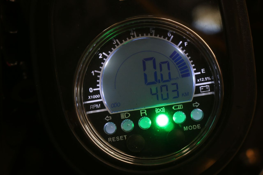 photo de CUENTA KILÓMETROS EFUN E2GO 1 (2017 - 2021) - Estado de la superficie y material