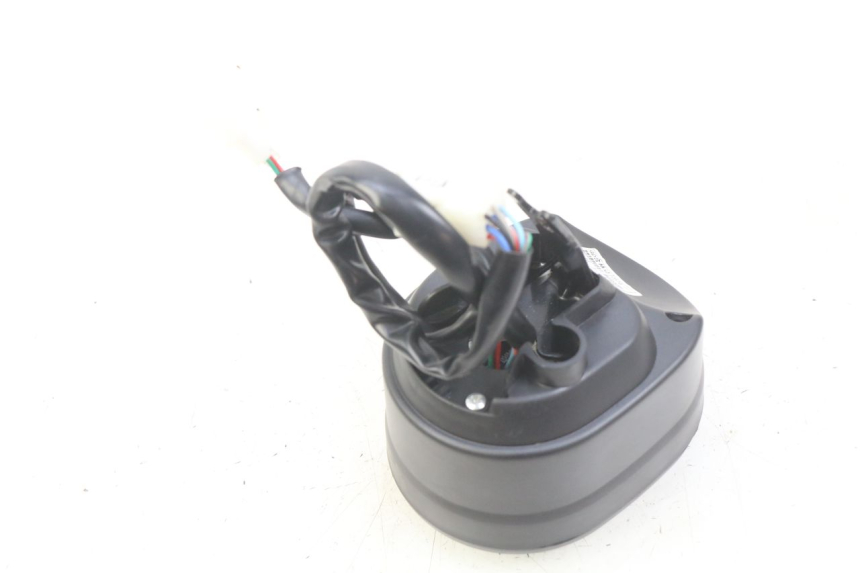 photo de CUENTA KILÓMETROS EFUN E2GO 1 (2017 - 2021) - Detalles de los puntos de fijación