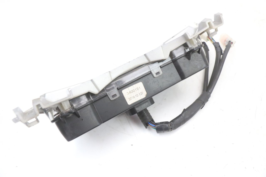 photo de VELOCIMETRO LONGJIA EASY MAX 125 (2020 - 2024) - Estado de la superficie y material