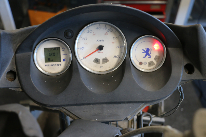 photo de CUENTA KILÓMETROS PEUGEOT ELYSTAR 50 (2002 - 2014) - Zoom estado de uso