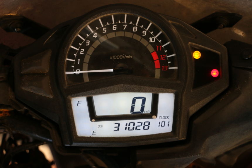 photo de VELOCIMETRO KAWASAKI ER-6 ER6 F ABS 650 (2012 - 2016) - Zoom estado de uso