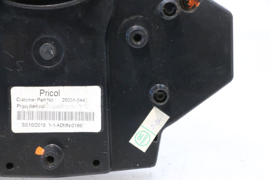 photo de VELOCIMETRO KAWASAKI ER-6 ER6 F ABS 650 (2012 - 2016) - Primer plano técnico